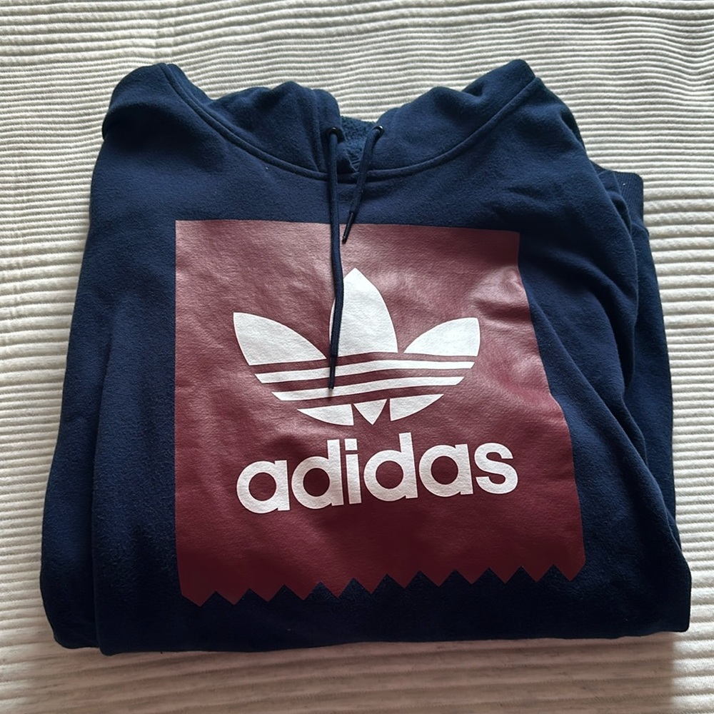 Men’s Adidas sweatshirt. 2XL